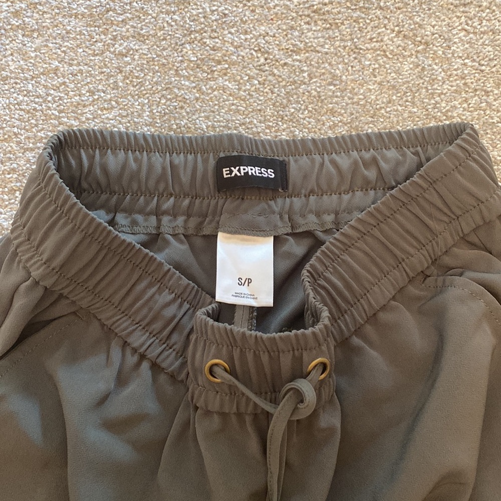 Express pants - Picture 2 of 3